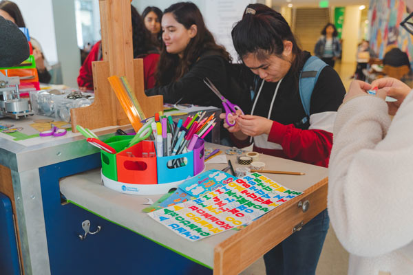 ASUC Student Union present Homecoming Crafts and Art Demo: Homecoming crafts, arts and fun! Social Event: Creative: Social: Just For Fun | September 24 at 11 a.m. to 4